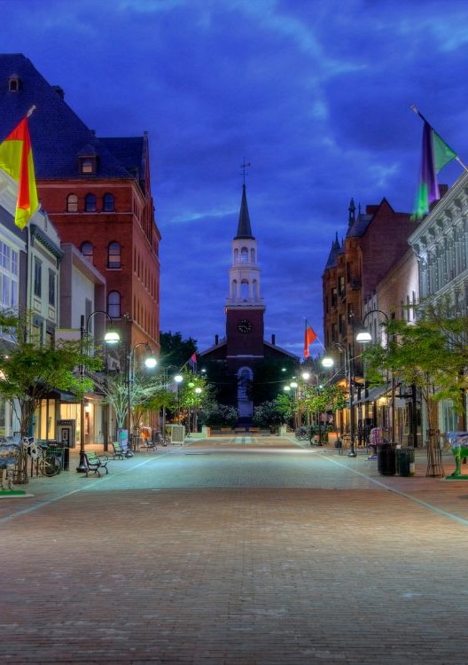 burlington streets at night