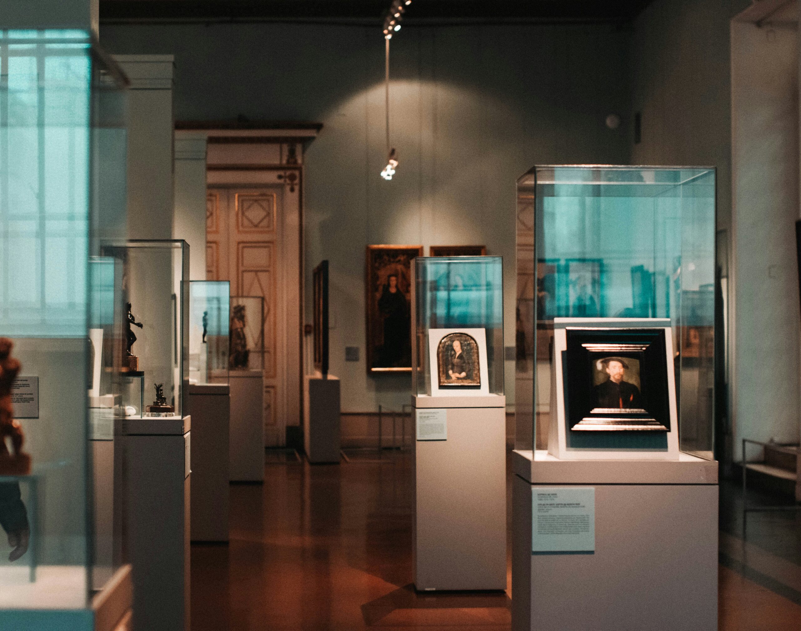 museum painting services