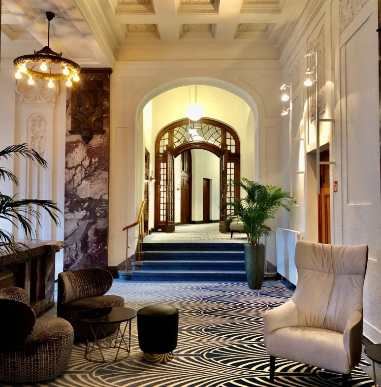 ARCH commercial grand interior historic