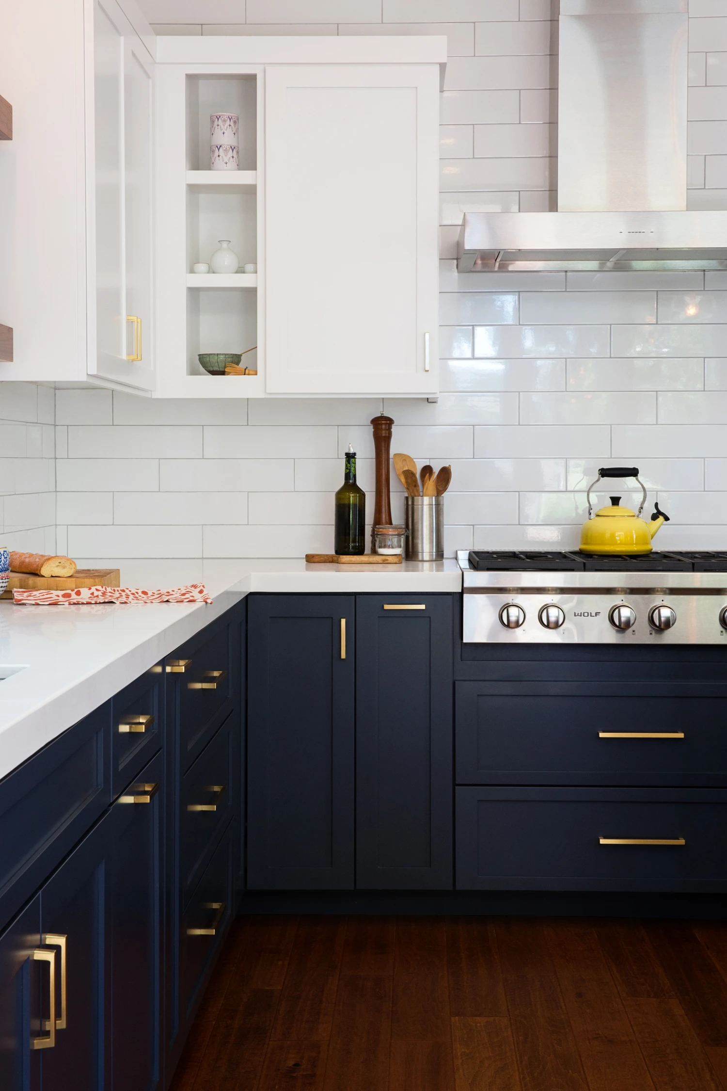 navy white paint kitchen cabinets